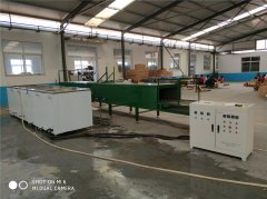 網(wǎng)袋通過清洗機(jī)